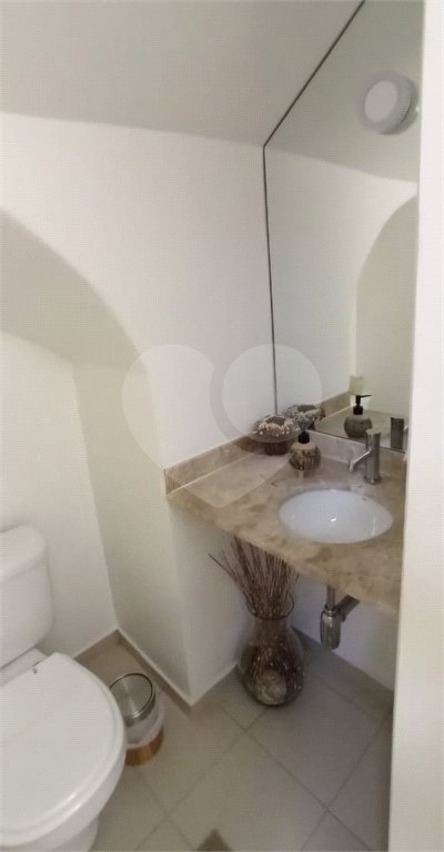 Casa à venda com 3 quartos, sendo 1 suíte, no condomínio Villas de São Francisco, São Paulo - SP