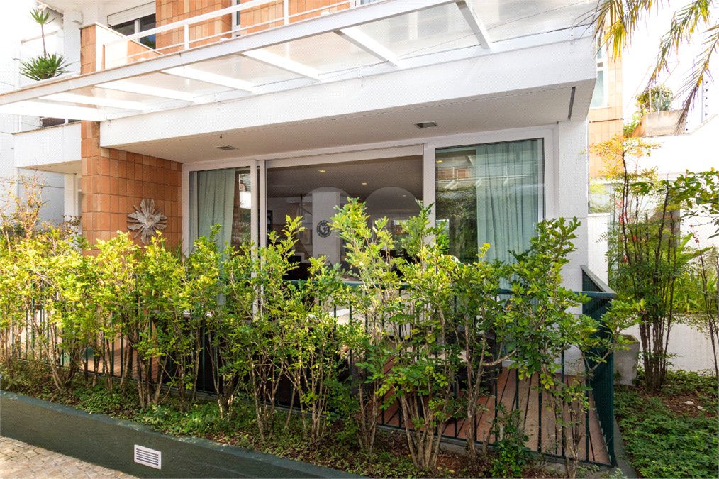 Casa à venda com 4 suítes no condomínio Las Cumbres, São Paulo - SP