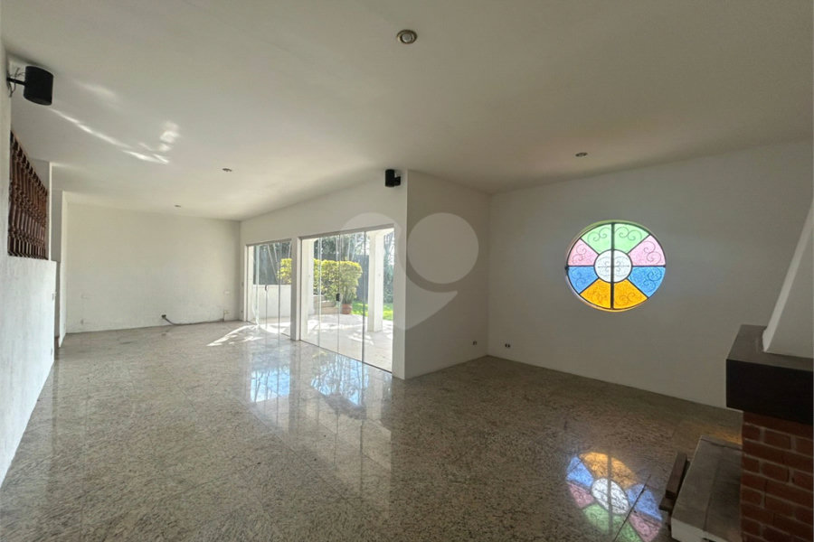 Casa para alugar com 3 suítes no condomínio Alpes da Cantareira, Mairiporã - SP
