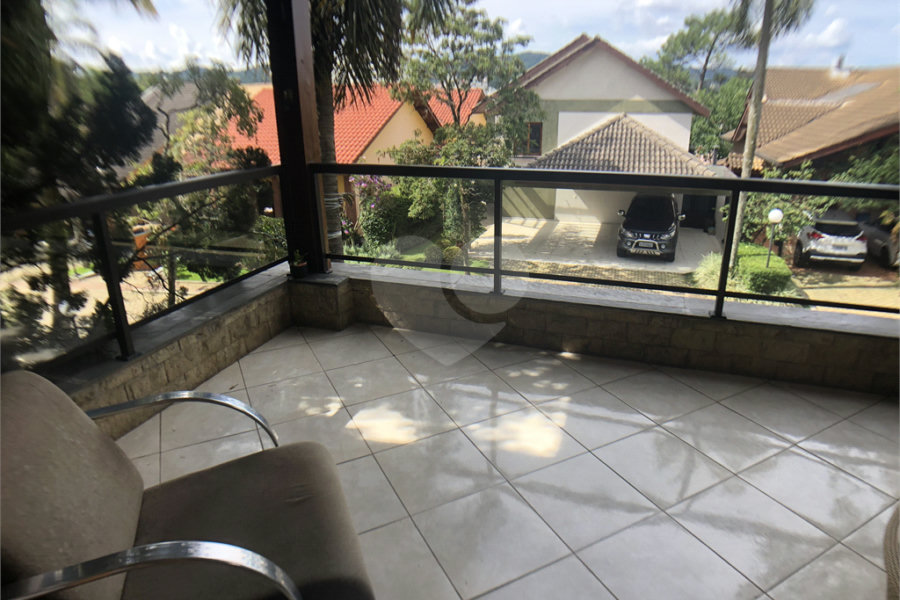 Casa à venda com 4 suítes no condomínio Residencial Floresta, São Paulo - SP