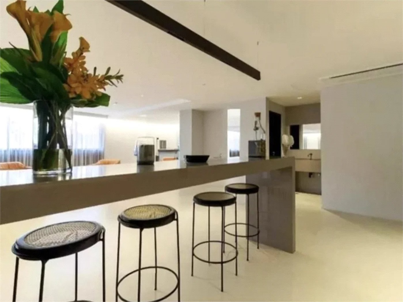 Apartamento à venda com 2 quartos, sendo 1 suíte,  em Vila Cordeiro, São Paulo, SP
