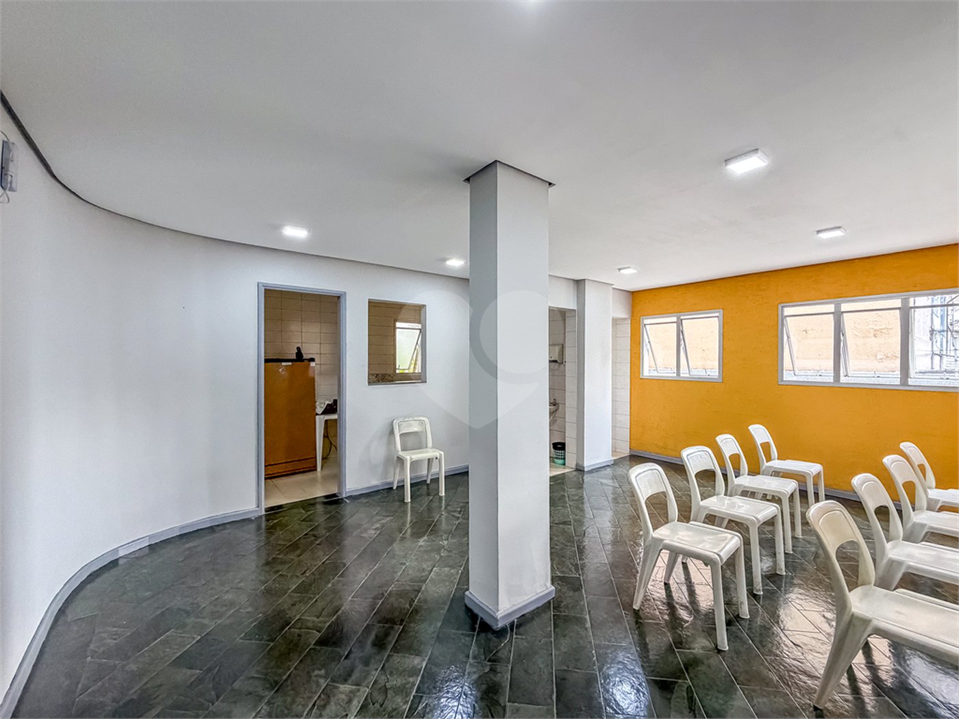 APARTAMENTO 2 QUARTOS 2 VAGAS À VENDA NA SAÚDE VENDER