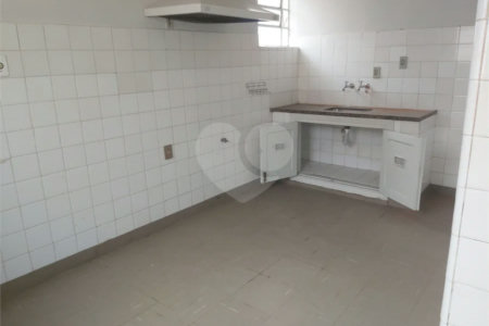 Casa térrea a venda no centro de São Carlos com 3 quartos