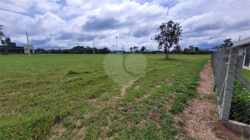 Loteamento no Condomínio Vila Pinhal do Broa