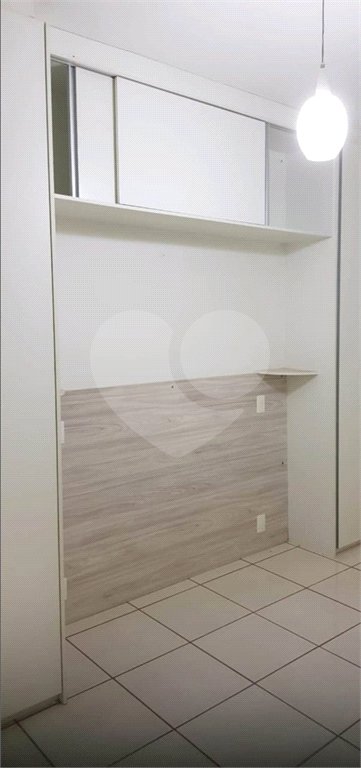 Apartamento à venda no condomínio Residencial Vancouver, em Araraquara-SP.