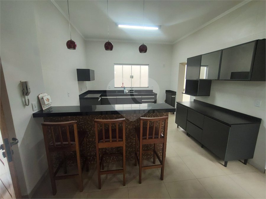 Casa à venda com 3 quartos, sendo 1 suíte,  no condomínio Bosque São Carlos, São Carlos - SP