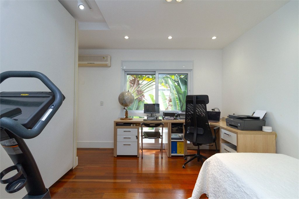 Casa à venda ou para alugar com 4 suítes em Jardim América, São Paulo, SP