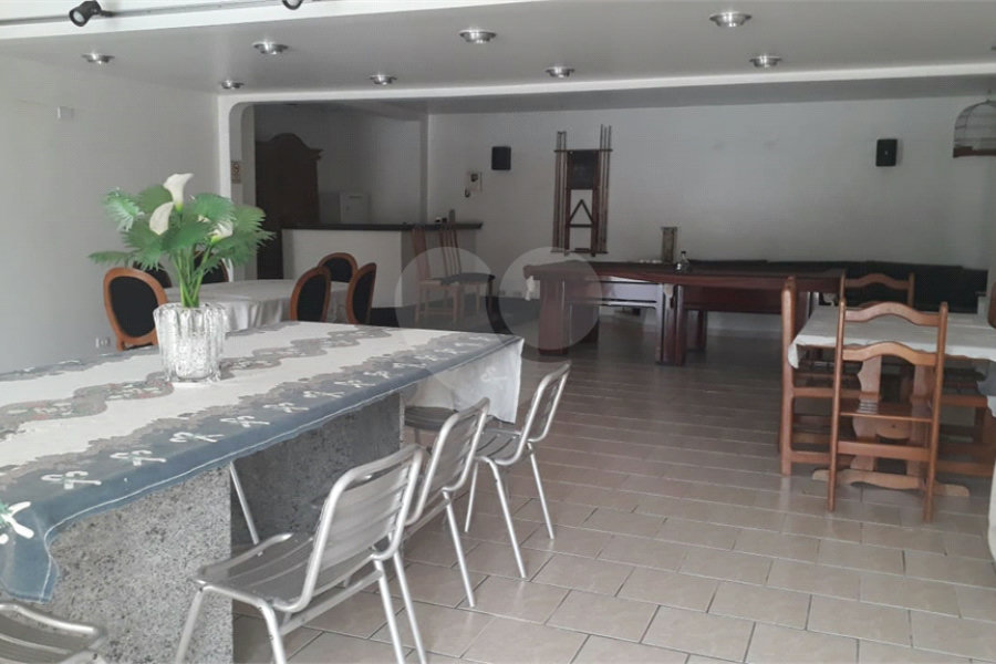 Sobrado à venda com 4 quartos, sendo 3 suítes, em Santana, São Paulo, SP
