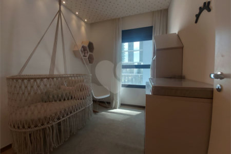 Apartamento à venda com 3 suítes em Jardim das Acácias, São Paulo, SP