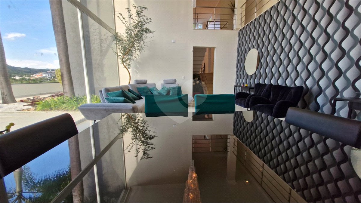 Casa à venda ou para alugar com 5 quartos, sendo 4 suítes, no condomínio Shamballa II, Atibaia - SP