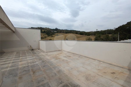 Apartamento à venda com 2 quartos, sendo 1 suíte, em Bairro do Cambará, São Roque, SP