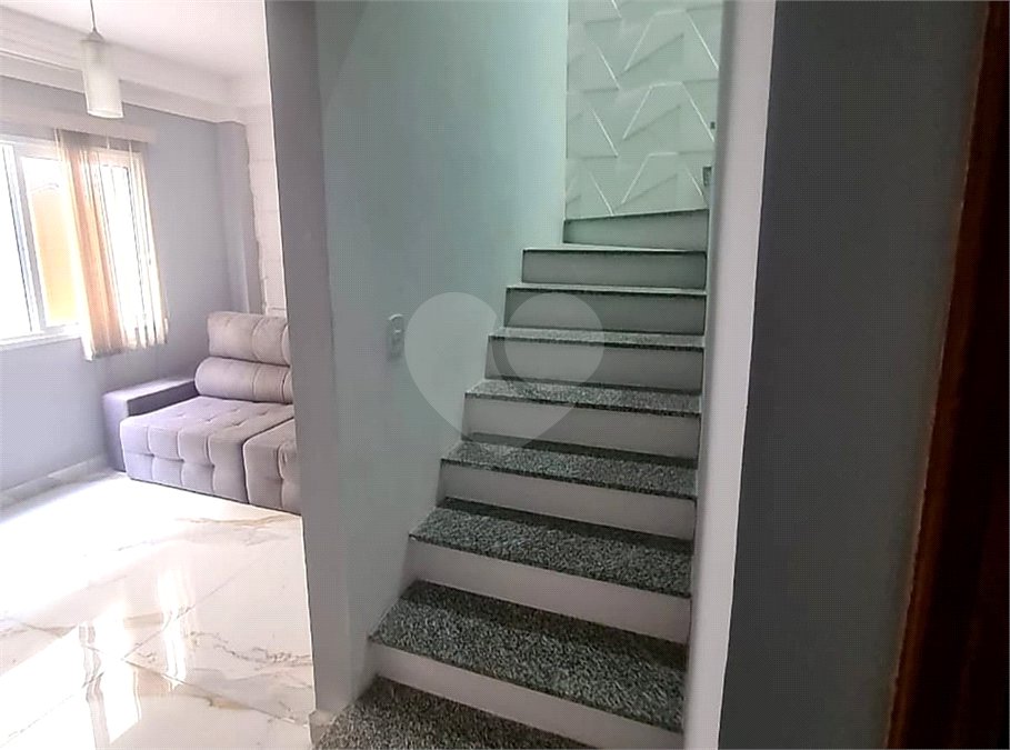 Casa à venda com 2 quartos no condomínio Karolyne, Votorantim - SP