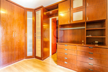 Apartamento à venda com 3 quartos, sendo 2 suítes, em Vila Andrade, São Paulo, SP
