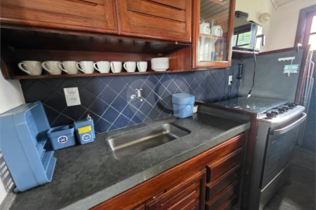 Casa em condomínio à venda com 2 quartos, sendo 1 suíte, em Praia Rasa, Armação dos Búzios, RJ