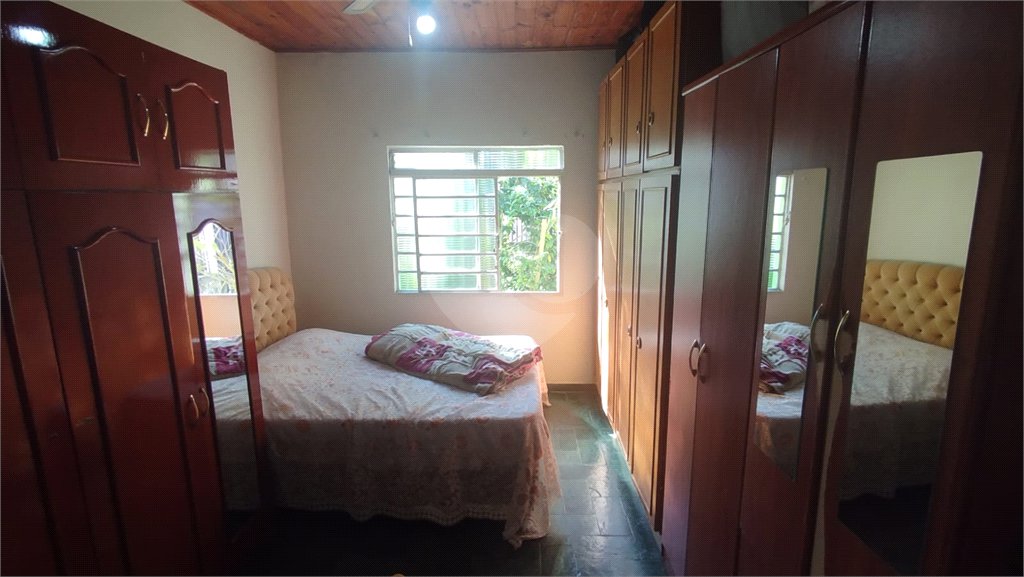 Casa à venda com 2 quartos em Horto, São Paulo, SP