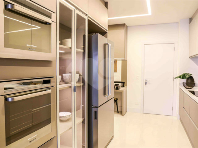 Apartamento à venda com 4 suítes em Cidade Jardim, São Paulo, SP