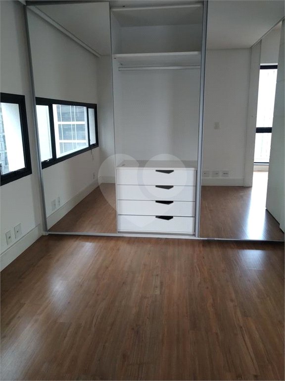 Apartamento à venda com 1 quarto em Vila Olímpia, São Paulo, SP
