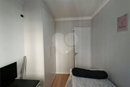 Apartamento à venda com 3 quartos, sendo 1 suíte,  em Jardim das Vertentes, São Paulo, SP