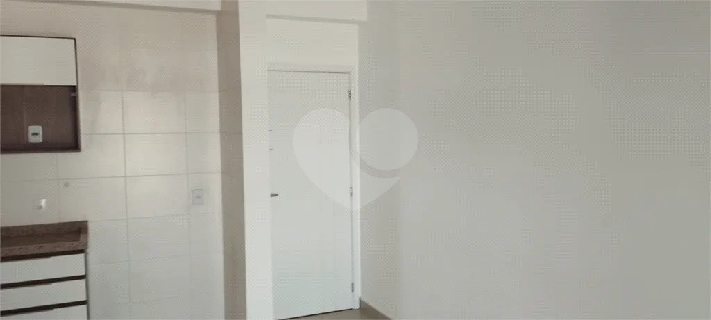 Apartamento à venda com 2 quartos, sendo 1 suíte, em Vila Macia, Itapetininga, SP