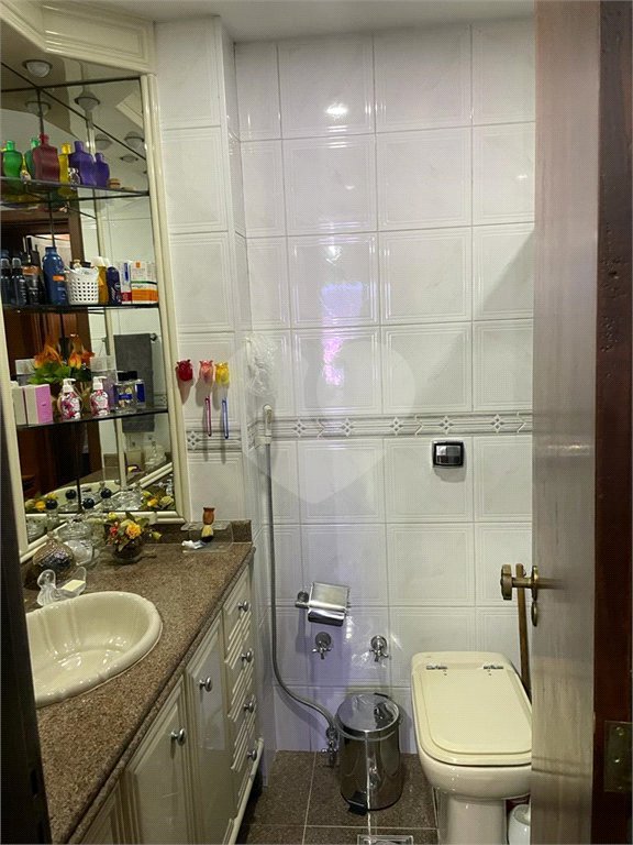 Apartamento à venda com 4 quartos, sendo 1 suíte, em Tijuca, Rio de Janeiro, RJ