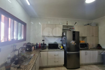 Casa à venda com 4 quartos, sendo 1 suíte, em Jardim São Carlos, Sorocaba, SP