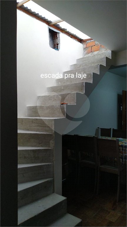 Casa à venda com 1 quarto em Água Vermelha, Poá, SP