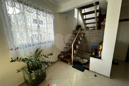 Casa à venda com 4 quartos, sendo 2 suítes, em Vila Buenos Aires, São Paulo, SP