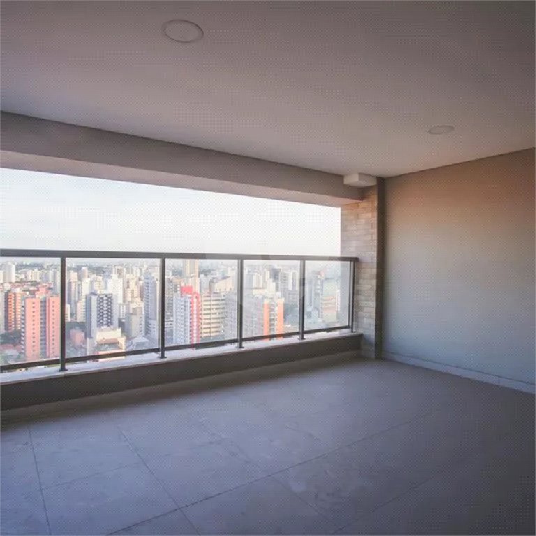 Apartamento à venda com 3 suítes em Vila Mariana, São Paulo, SP