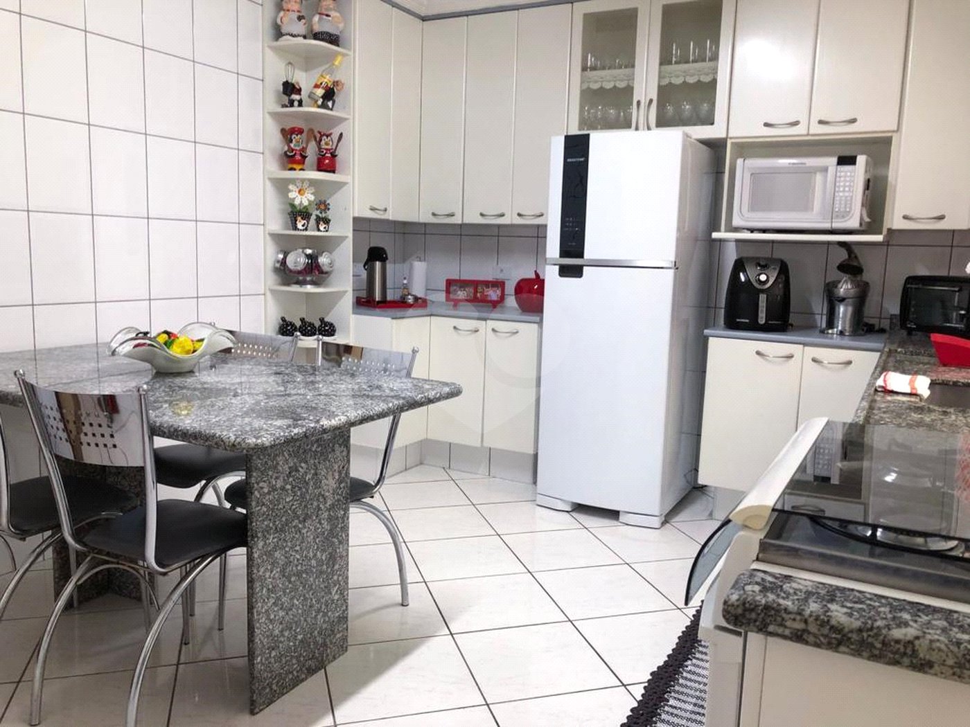 Sobrado à venda com 3 quartos, sendo 1 suíte, em Horto, São Paulo, SP