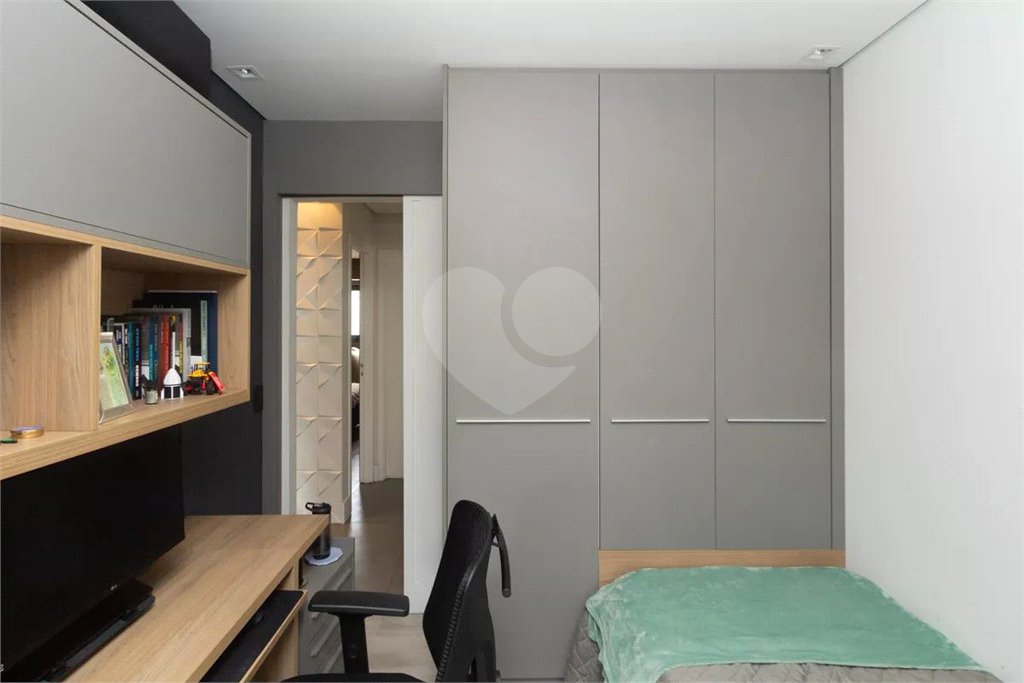 Apartamento à venda com 3 quartos, sendo 1 suíte,  em Vila Olímpia, São Paulo, SP
