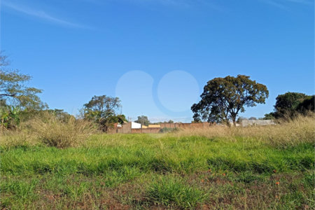 Terreno à venda em Jardim Brasília (vila Xavier), Araraquara, SP