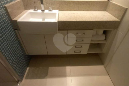 Apartamento à venda com 2 quartos, sendo 1 suíte,  em Itaim Bibi, São Paulo, SP