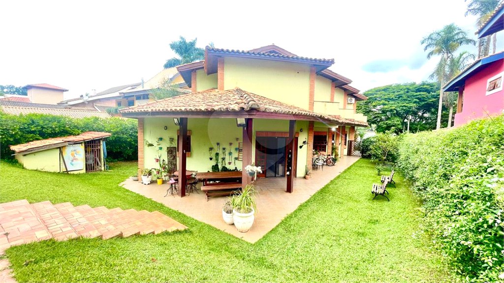 Casa à venda com 4 suítes no condomínio Vivendas do Lago, Sorocaba - SP