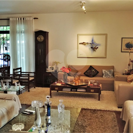 Casa Térrea à venda com 4 quartos, sendo 1 suíte, em Butantã, São Paulo, SP