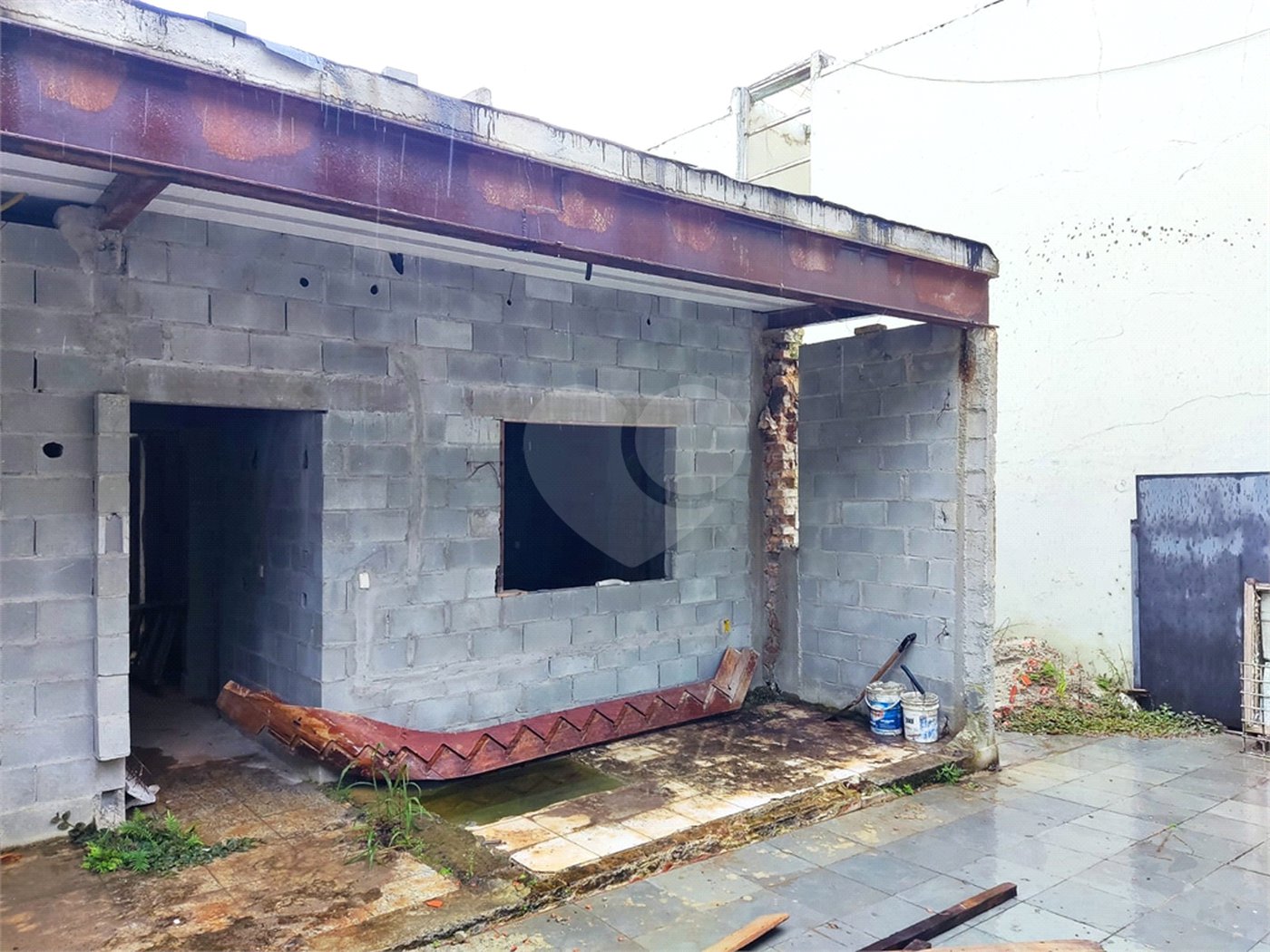 Sobrado à venda com 4 quartos, sendo 2 suítes, em Tremembé, São Paulo, SP