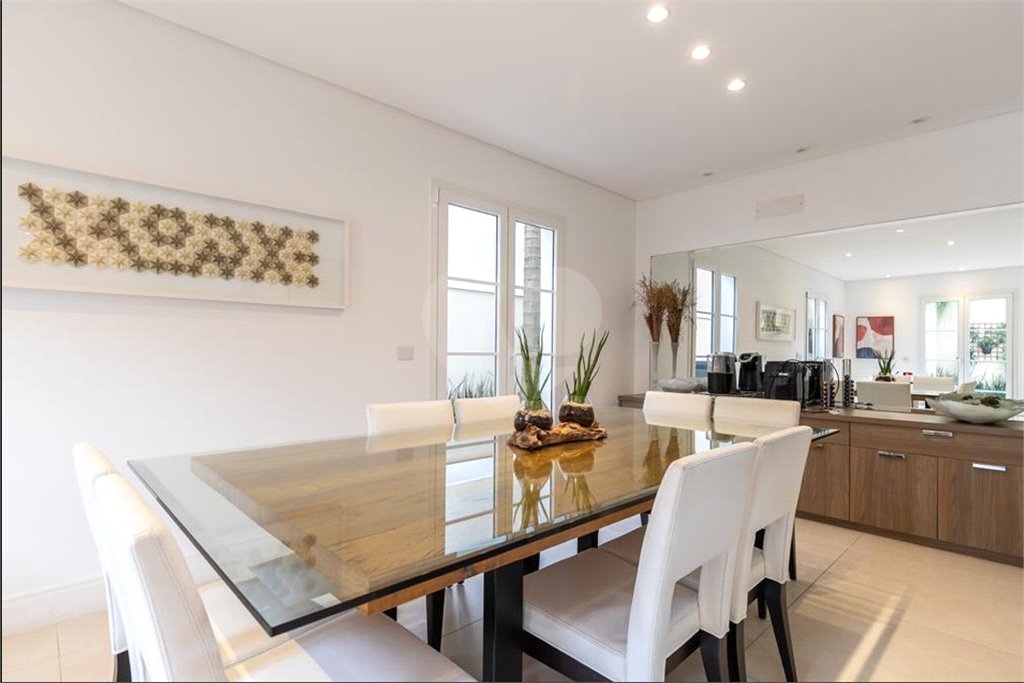 Casa à venda com 4 suítes no condomínio Residencial Villa Fiume Rosso, São Paulo - SP