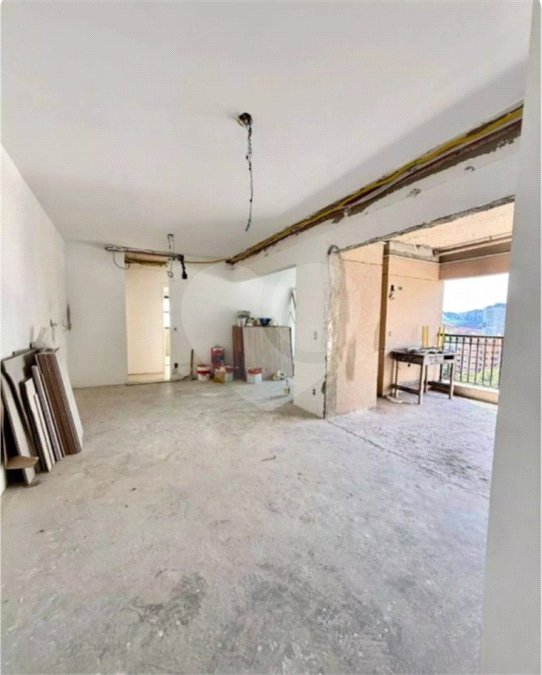 Apartamento à venda com 3 quartos, sendo 2 suítes, em Barueri, Barueri, SP