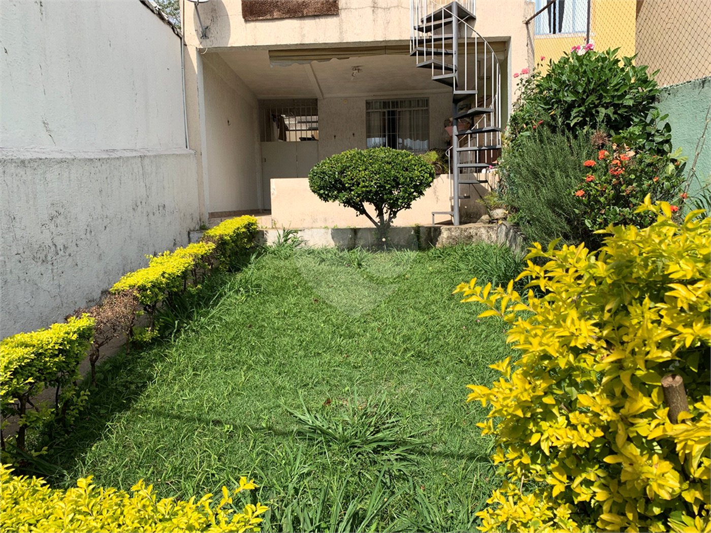 Sobrado à venda com 4 quartos em Limão, São Paulo, SP