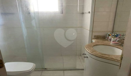Apartamento à venda com 3 quartos, sendo 1 suíte,  em Vila Alexandria, São Paulo, SP
