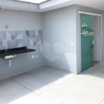 Casa à venda com 3 quartos, sendo 1 suíte, no condomínio Parque Vitória, São Paulo - SP