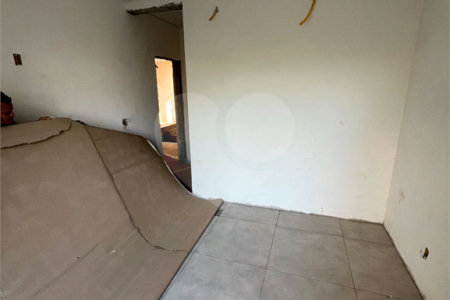 Casa à venda com 4 quartos, sendo 3 suítes,  no condomínio Residencial Reserva dos Jatobás, Louveira - SP