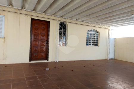 Casa de Vila à venda com 5 quartos, sendo 1 suíte, em Vila Martina, Valinhos, SP