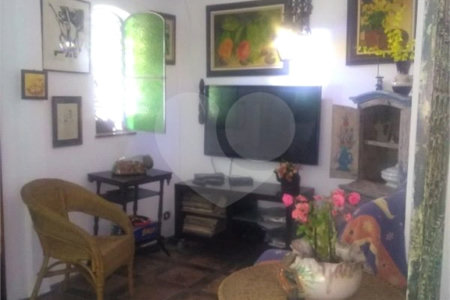 Casa à venda com 3 quartos, sendo 1 suíte, em Parque Continental, São Paulo, SP