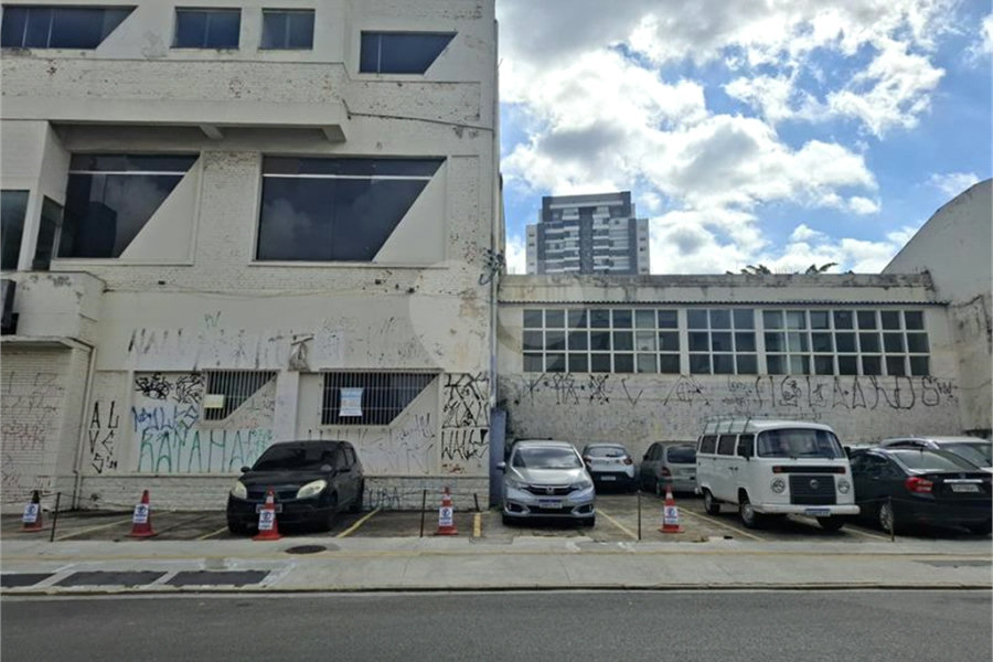 Prédio à venda em Imirim, São Paulo, SP