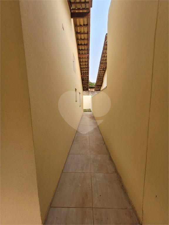 Casa à venda com 3 quartos, sendo 1 suíte,  no condomínio Vale dos Gansos, Mairiporã - SP