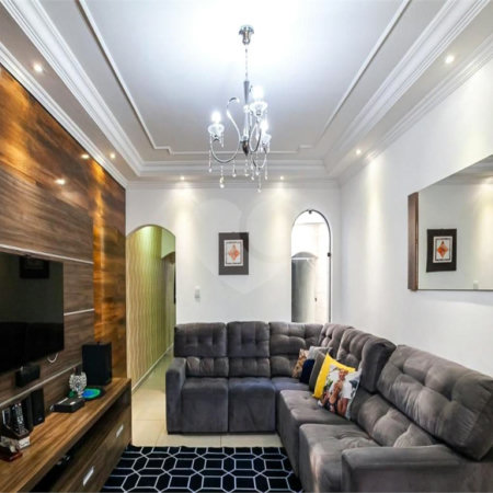 Casa à venda com 3 quartos, sendo 1 suíte, em Parque das Nações, Santo André, SP