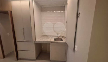Apartamento à venda com 1 suíte em Moema, São Paulo, SP