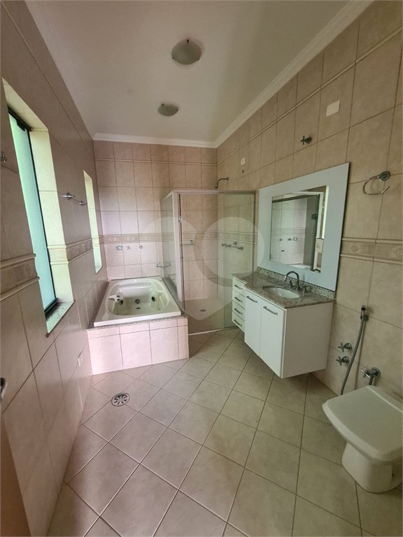 Casa à venda com 4 quartos, sendo 2 suítes, no condomínio Bosque de Grevilea, Vinhedo - SP