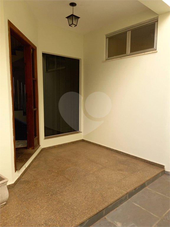 Sobrado à venda com 5 quartos, sendo 2 suítes,  em Tremembé, São Paulo, SP