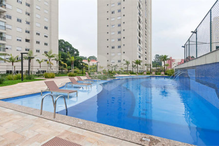 Apartamento à venda com 3 quartos, sendo 1 suíte,  em Jardim Leonor Mendes de Barros, São Paulo, SP